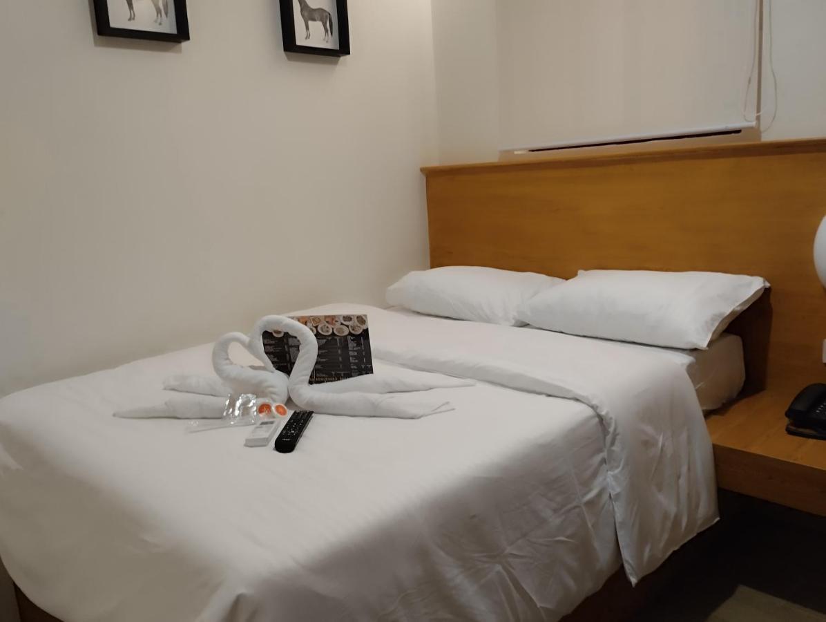 Aurora Suites ปาไซ ภายนอก รูปภาพ
